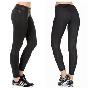 Adidas Climalite Ultimate Embossed Black Tights Leggings NWT Size Large